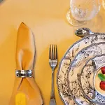 Le Domaine De La Haye D'hotes B&B